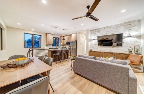 Zion National Park South Entrance Villa | LaFave-Luxury Villa at Zion: The Subway