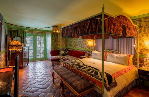 University Heights Hotel | Lafayette Hotel & Club