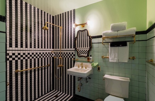 University Heights Hotel | Lafayette Hotel & Club