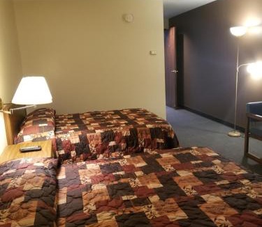 Moundsville Hotel | Lafayette Inn