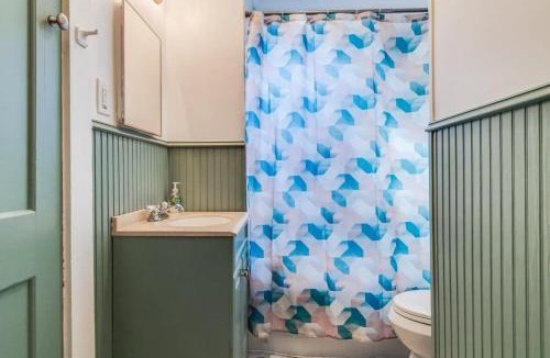 Freetown - Port Rico House | Lafayette Private Room-shared Kitchen free and Parking