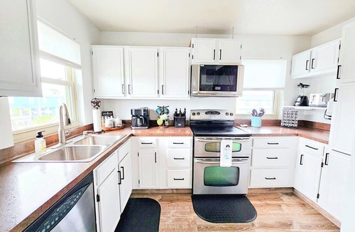Jamaica Beach House | Lafitte's Hideout Jamaica Beach