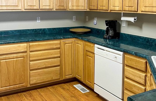 La Follette House | LaFollette Townhome w/ Deck & Norris Lake Views!