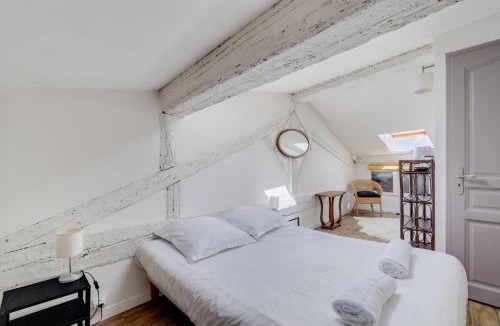 Saint-Cyprien Apartment | Laganne by Yumē