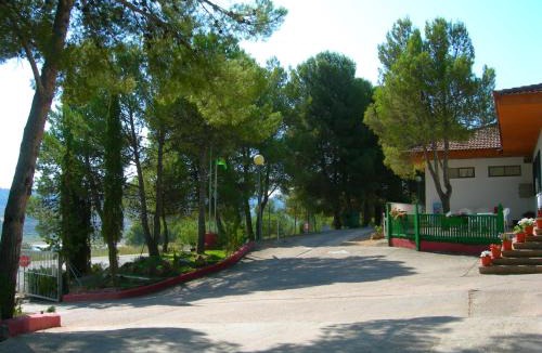 Nuevalos Resort | Lago Resort