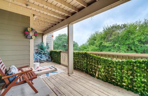 Point Venture House | Lago Vista Golf Getaway w/Decks + Pool Access!