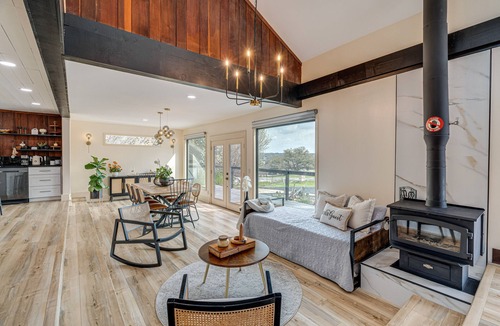 Waterford On Lake Travis House | Lago Vista Home w/Putting Green & Pool!