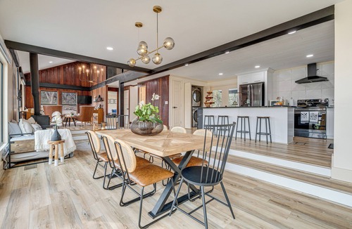 Waterford On Lake Travis Cottage | Lago Vista Home w/Putting Green, Pool & Jacuzzi