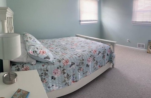 Osbornsville House | Lagoon House