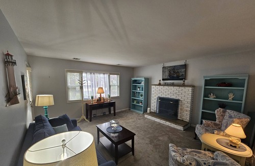 Pebble Beach House | Lagoon Luxe Retreat