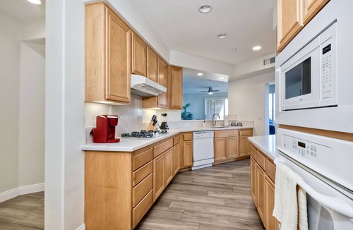 Carlsbad Condo | Lagoon Views | Pool | Hot Tub | Gated Community