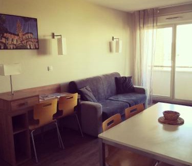 Saint - Michel Apartment | Lagrange Aparthotel Toulouse Saint-Michel