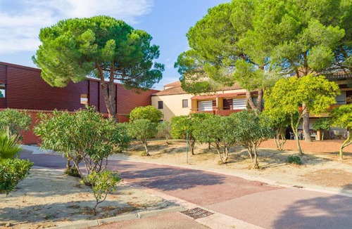 Saint-Cyprien Plage Apartment | Lagrange Vacances Résidence du Golf