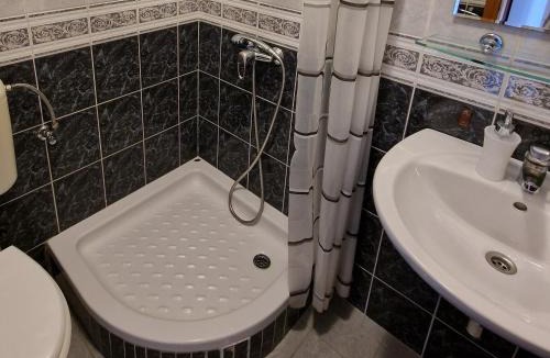 Plat Apartment | Laguna Apartment