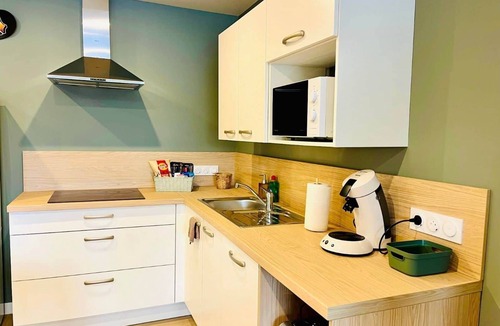 Neuf-Mesnil Apartment | Laguna Beach - Suite in residence with swimming pool