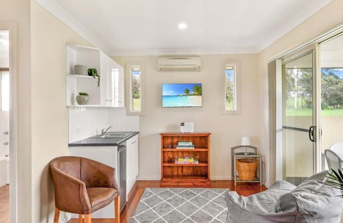 Black Head House | Laguna By The Beach