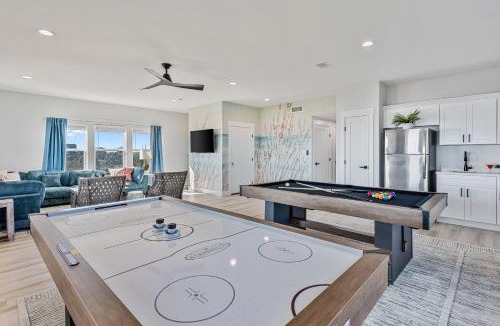 Port Bolivar House | Laguna Villa: The Ultimate Beachfront Mega-Retreat: 9BR, Sleep 32