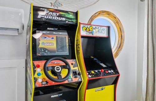 Port Bolivar House | Laguna Villa: The Ultimate Beachfront Mega-Retreat: 9BR, Sleep 32