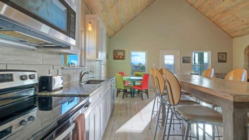 Flour Bluff House | Laguna Village Sanctuary by AvantStay