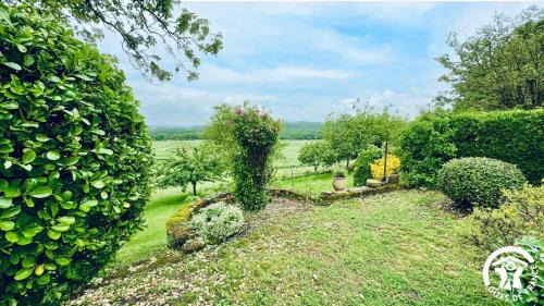 Saint-Julien-de-Briola House | Laguzou