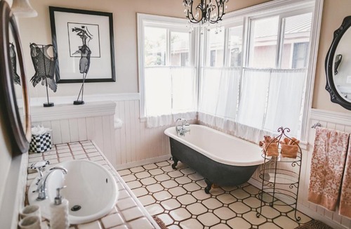 Historic Lahaina Front Street House | Lahaina Oceanfront Estate-Main House