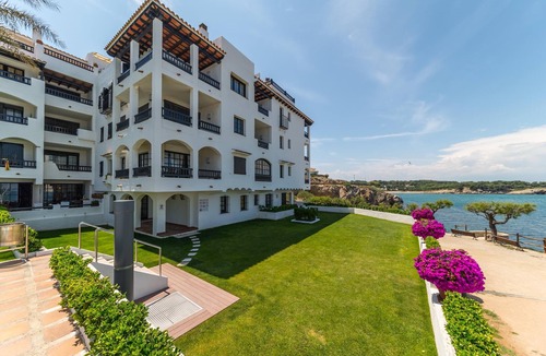 L'Escala Apartment | Laia: Apartment overlooking the sea, 50m from the beach