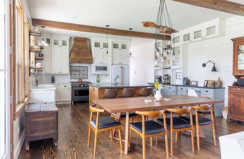 La Grange House | Laid-Back Luxury | Grill+Screened In Porch+Firepit