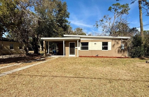 Highlands House | Laid-Back Retreat:Comfort & Charm