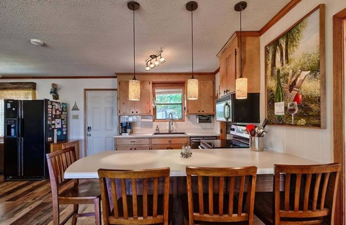 Camden House | Laid-Back River Shack