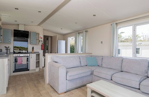 Holywell House | Laidback Coastal 3 (Pet)