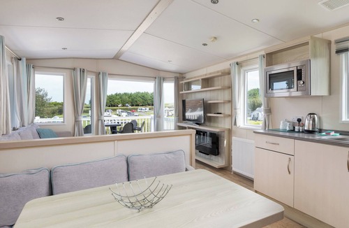 Holywell House | Laidback Coastal 3 (Pet)