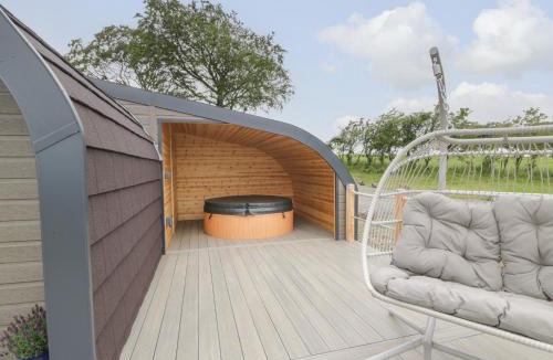 Lochmaben House | Laird Lodge 1