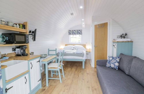 Lochmaben Cottage | Laird Lodge 2