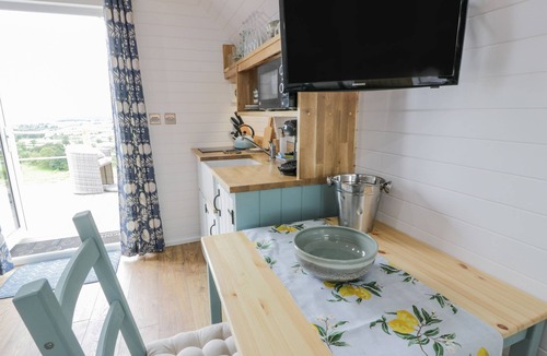 Lochmaben Cottage | Laird Lodge 2