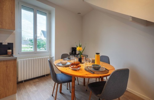 Laval House | Lakaz - Maison - Jardin - Wifi