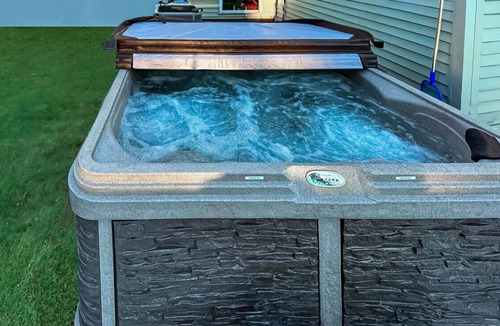 Billerica House | Lake Access 4 Bed 3 Full Bath