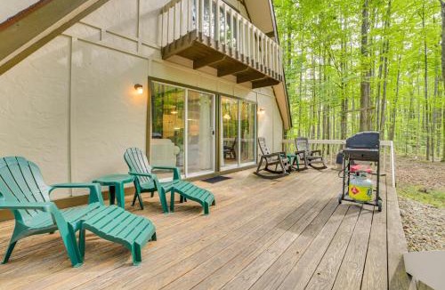 Mancelona House | Lake Access Cabin with Deck, Fire Pit and Grill!