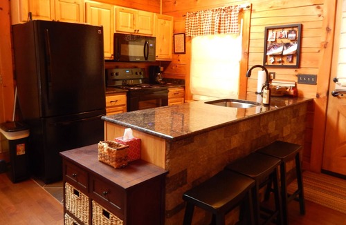Seymour Cabin | Lake Access "Discounted"