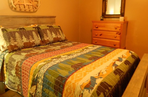 Seymour Cabin | Lake Access "Discounted"