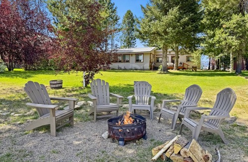 Donnelly Cabin | Lake Access on Cascade Lake