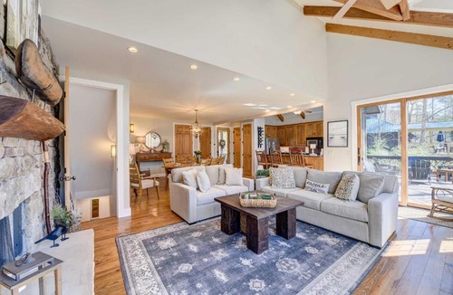Lake Toxaway House | Lake Access + On-Site Creek: Lake Toxaway Home!