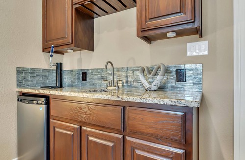 Belton House | Lake Access - Private Pool - 2 Acres Retreat