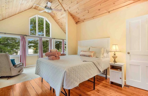 Richfield Springs House | Lake Access to Canadarago Lake*Lake View Cottage*