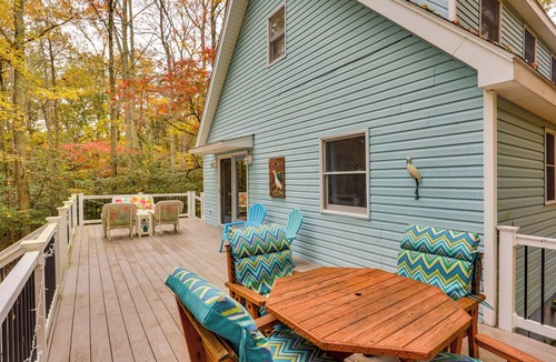 Nuttsville Cottage | Lake Access, Tranquil Acreage: Farnham Cottage
