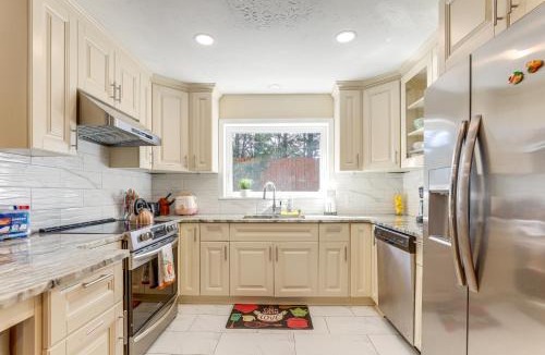 Duluth House | Lake and Dock Access Peaceful Retreat in Duluth