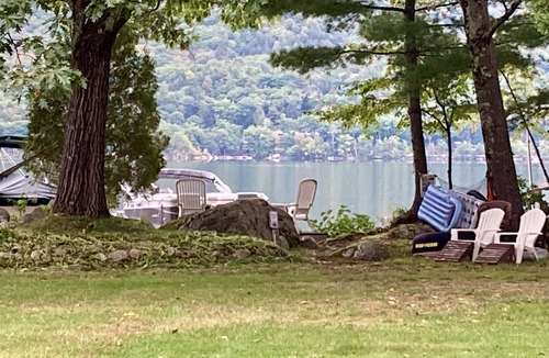 Salisbury Cottage | Lake and kayak access, new kitchen and bathrooms