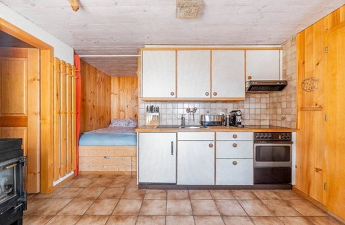 Axalp Apartment | Lake and Mountain View Chalet,Fireplace and Garden