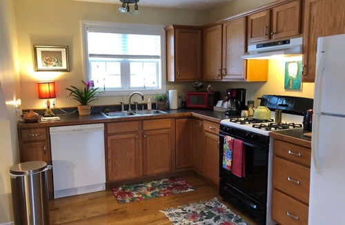 Lake Ann House | Lake Ann LOFT in the heart of Lake Ann village, W. of Traverse City MI