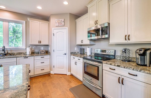 Bumpass House | Lake Anna Home w/Dock & Private Shoreline!
