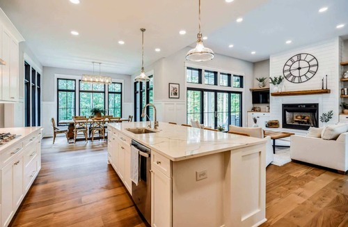 Mineral House | Lake Anna with Pool, Beach, Patio, Hot Tub